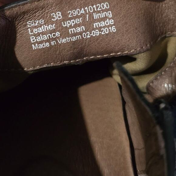 Dansko Bootie Leather Block Heel Size 38 Black Side Zip - Picture 6 of 6